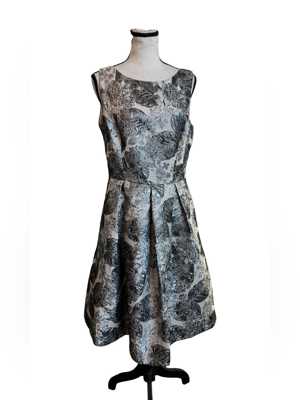 Nicole Miller New York Size 8 Metallic Floral Jacquard Fit & Flare Midi Dress